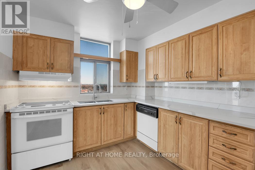 909 - 2759 Carousel Crescent