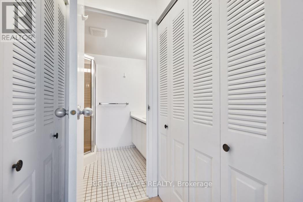 909 - 2759 Carousel Crescent