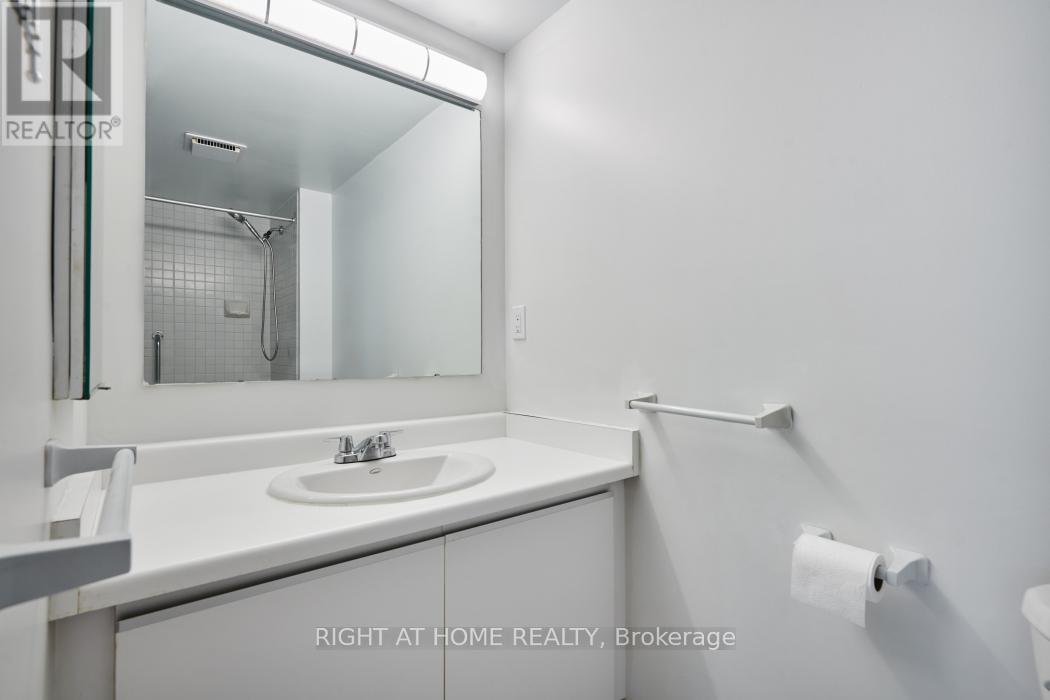 909 - 2759 Carousel Crescent