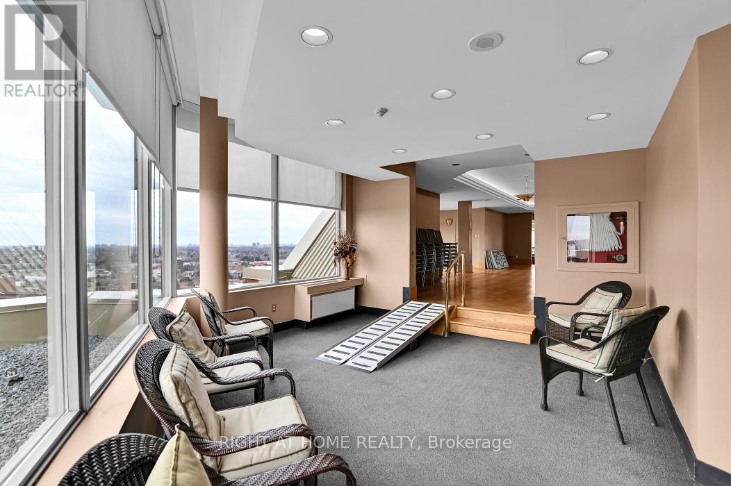 909 - 2759 Carousel Crescent