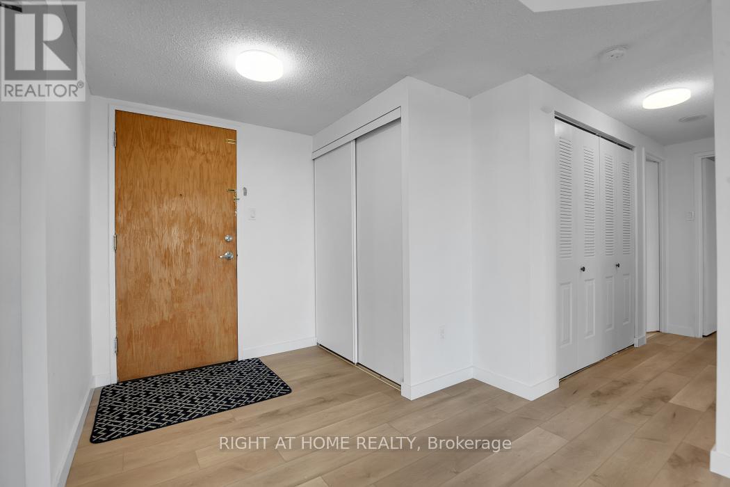 909 - 2759 Carousel Crescent