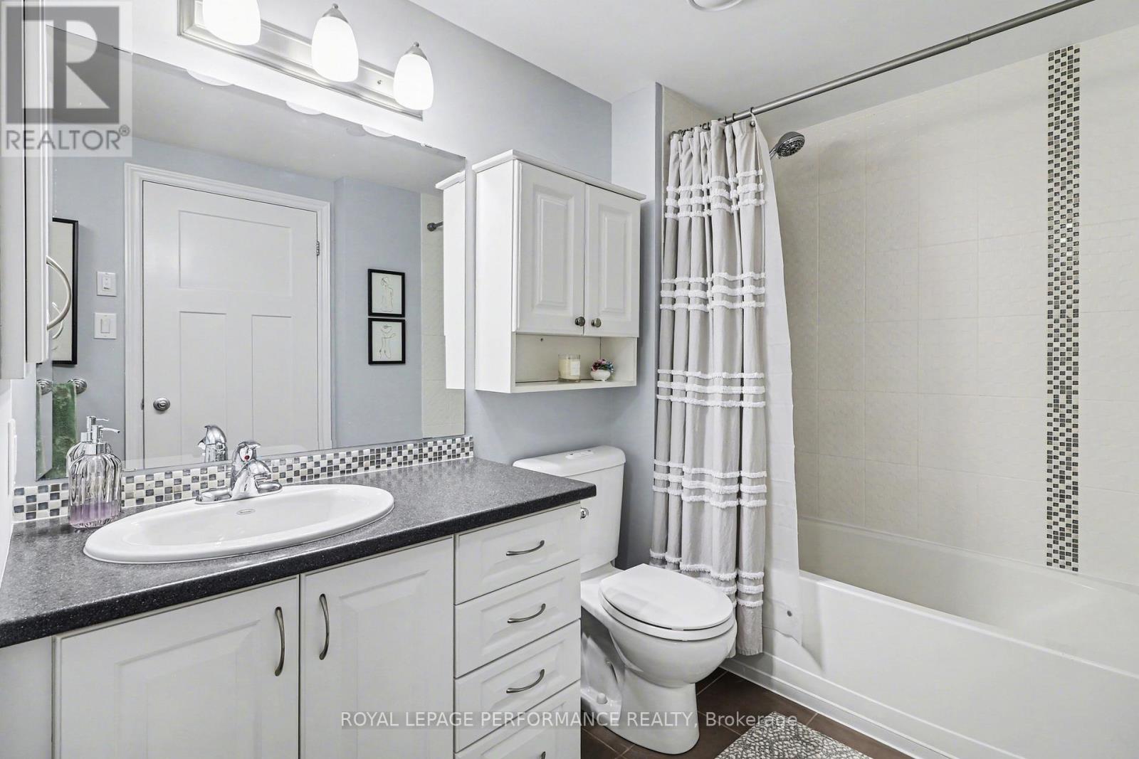 403 - 120 Montblanc Private