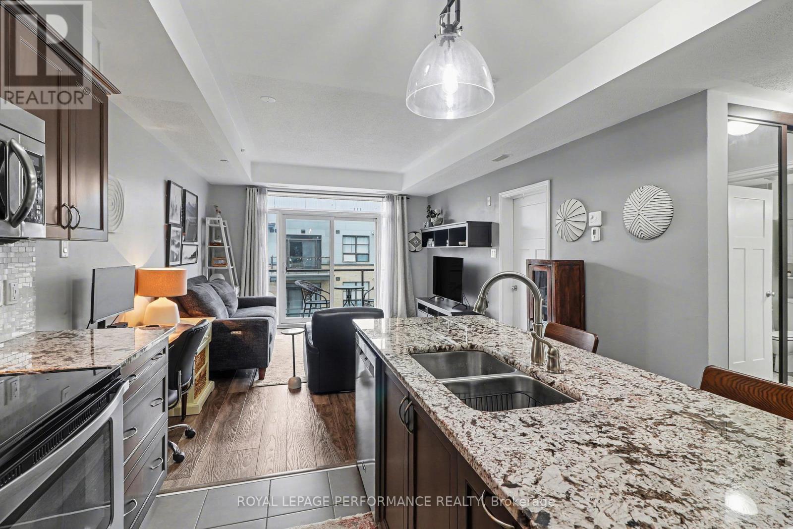 403 - 120 Montblanc Private