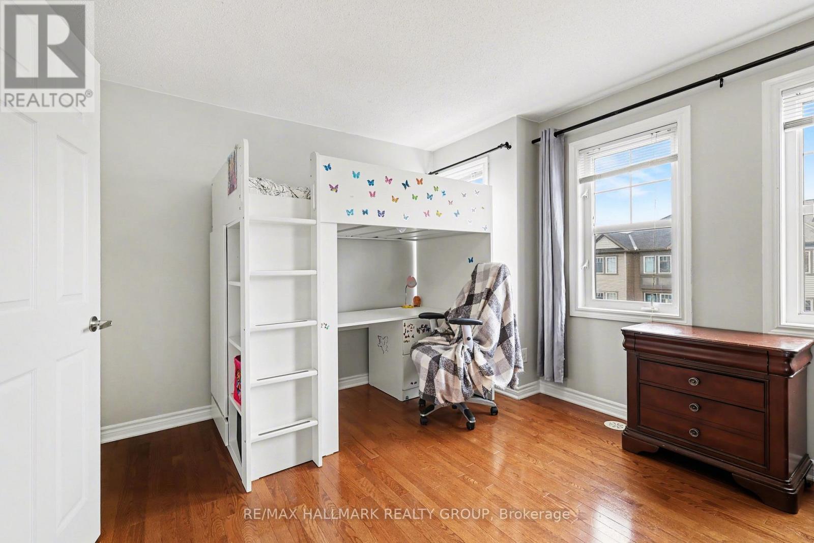 2516 Nutgrove Avenue