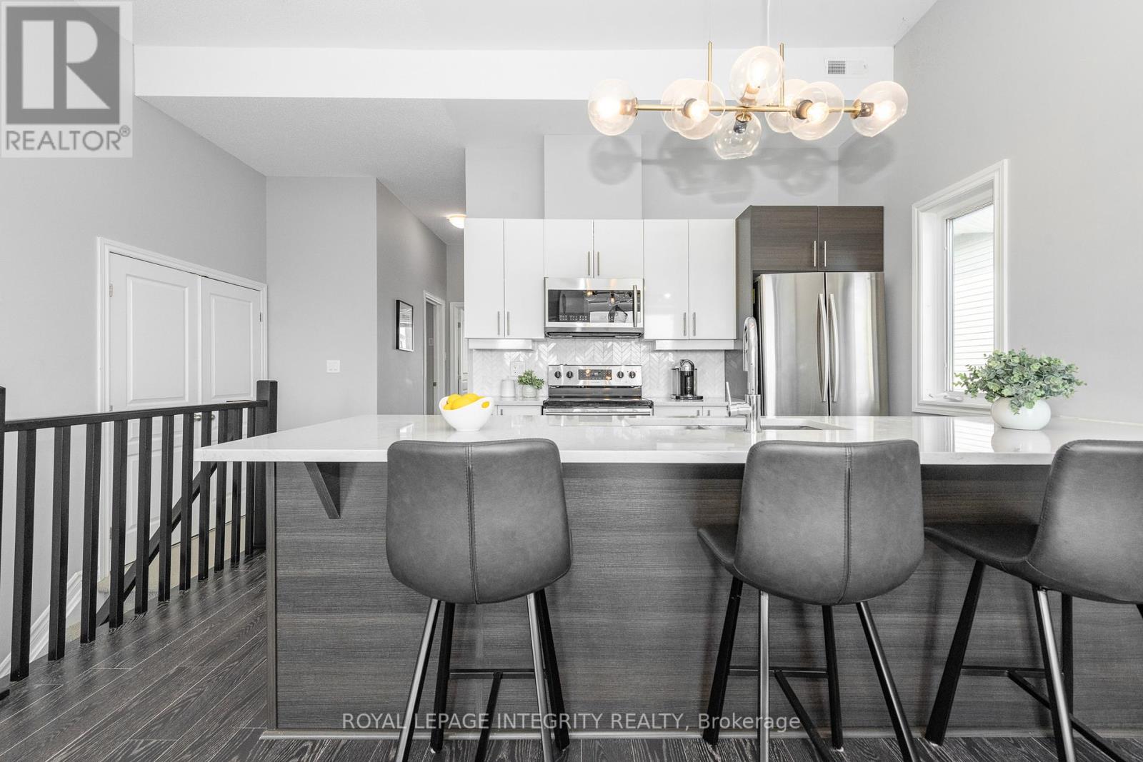 49 - 113 Poplin Street