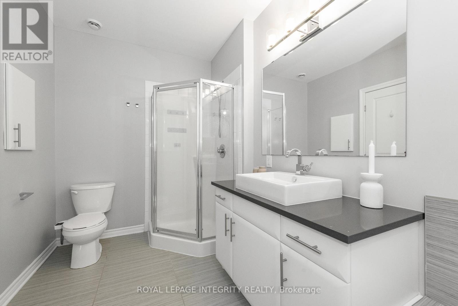 49 - 113 Poplin Street