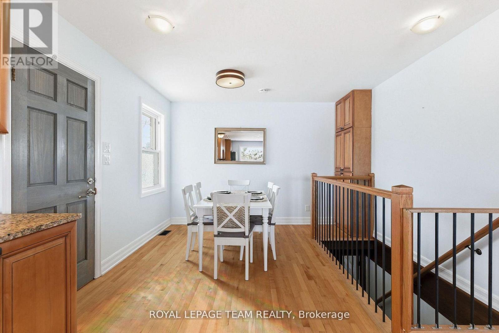 3246 Elizabeth Street