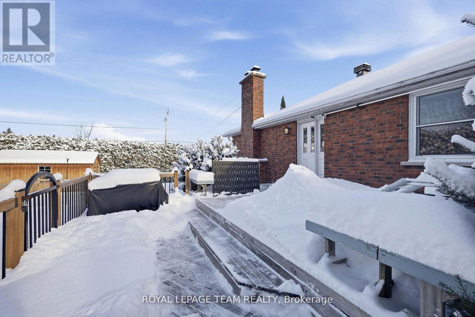 3246 Elizabeth Street