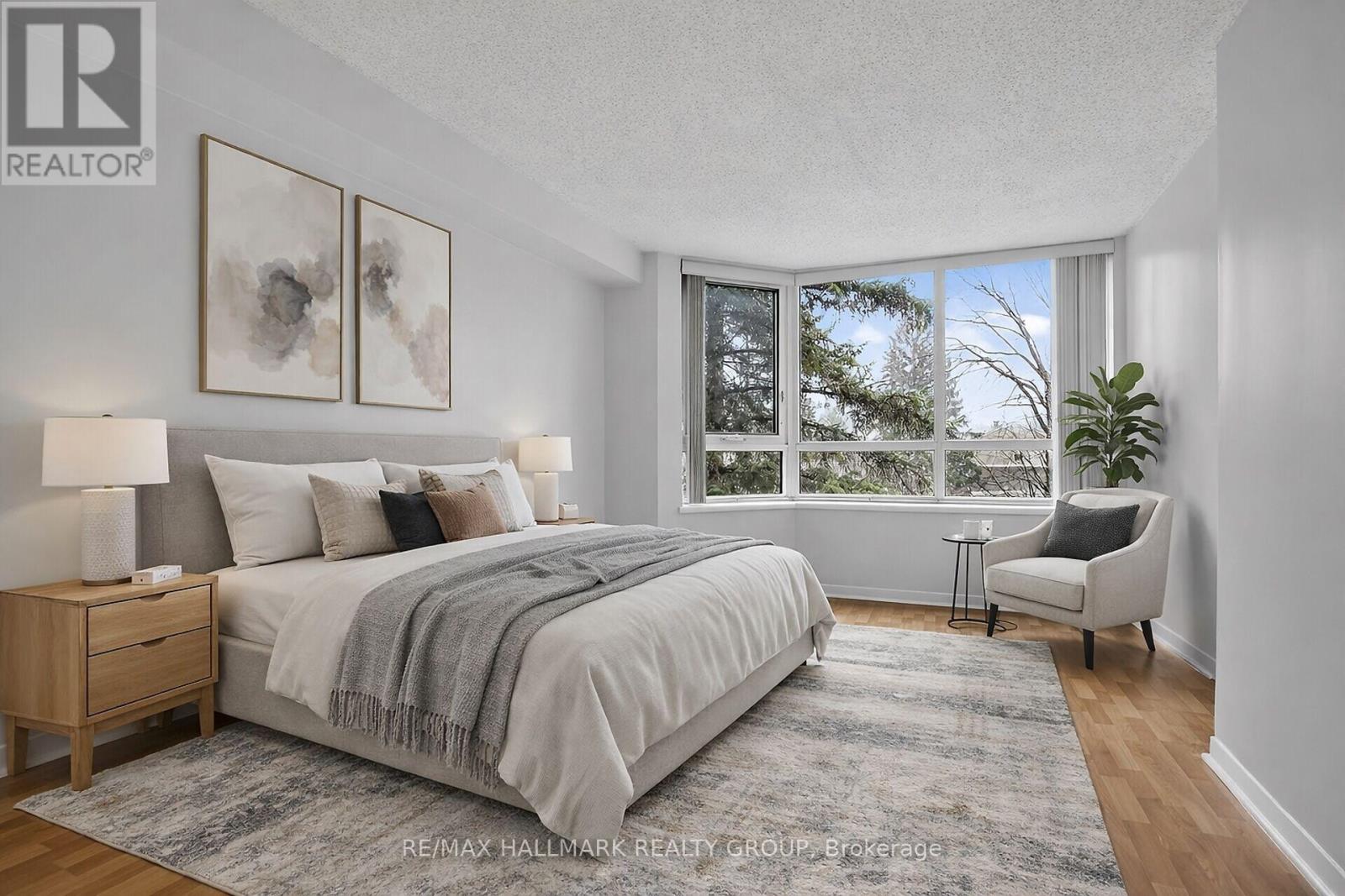 305 - 80 Sandcastle Drive