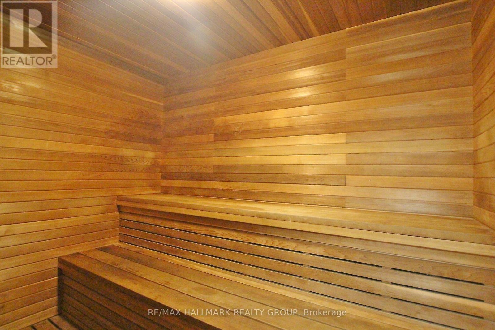 305 - 80 Sandcastle Drive