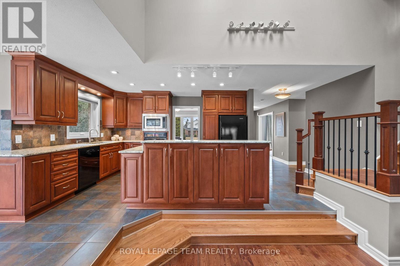 6584 Harvest Grove Drive