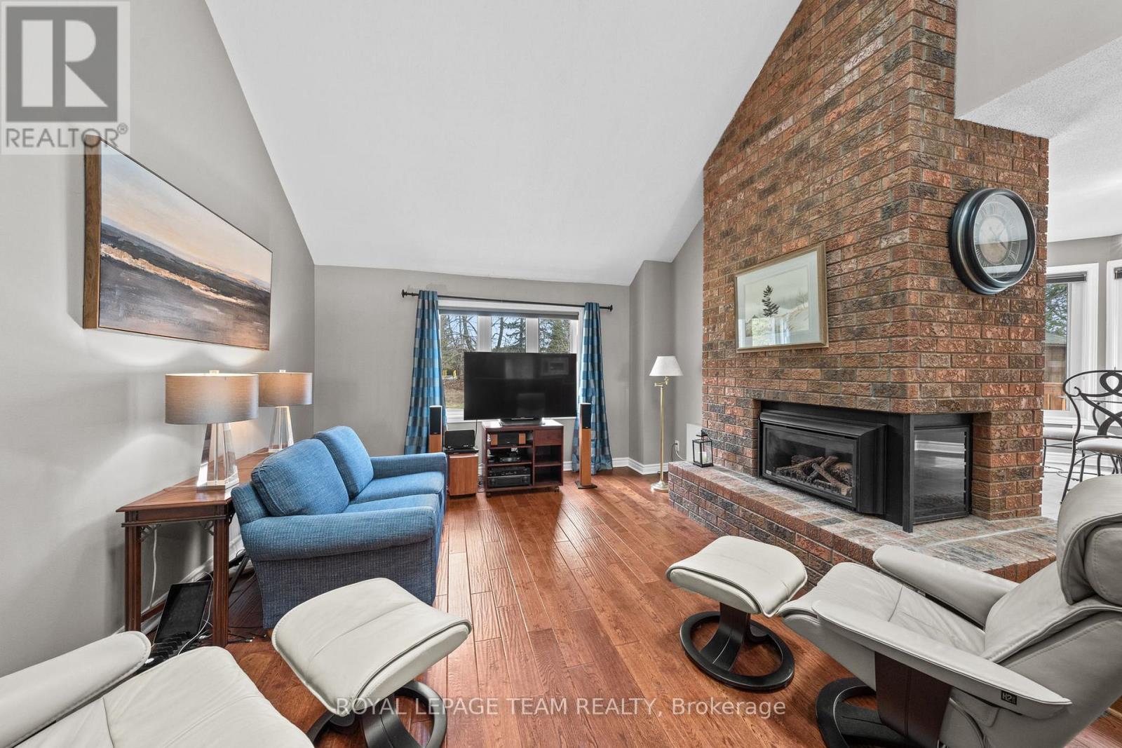 6584 Harvest Grove Drive