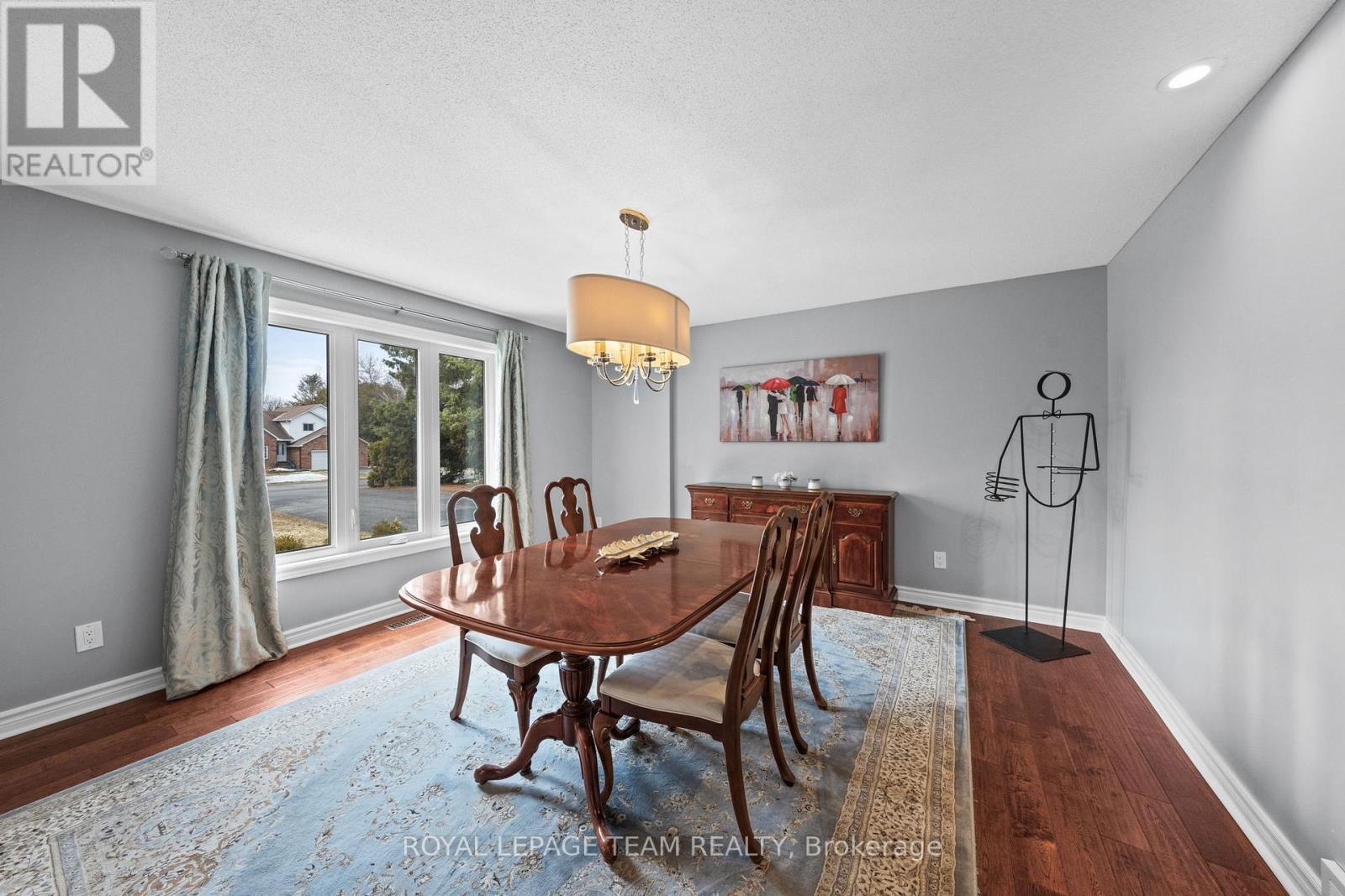 6584 Harvest Grove Drive