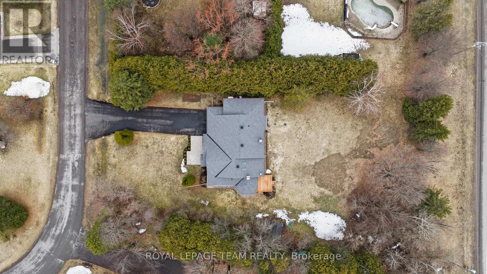 6584 Harvest Grove Drive