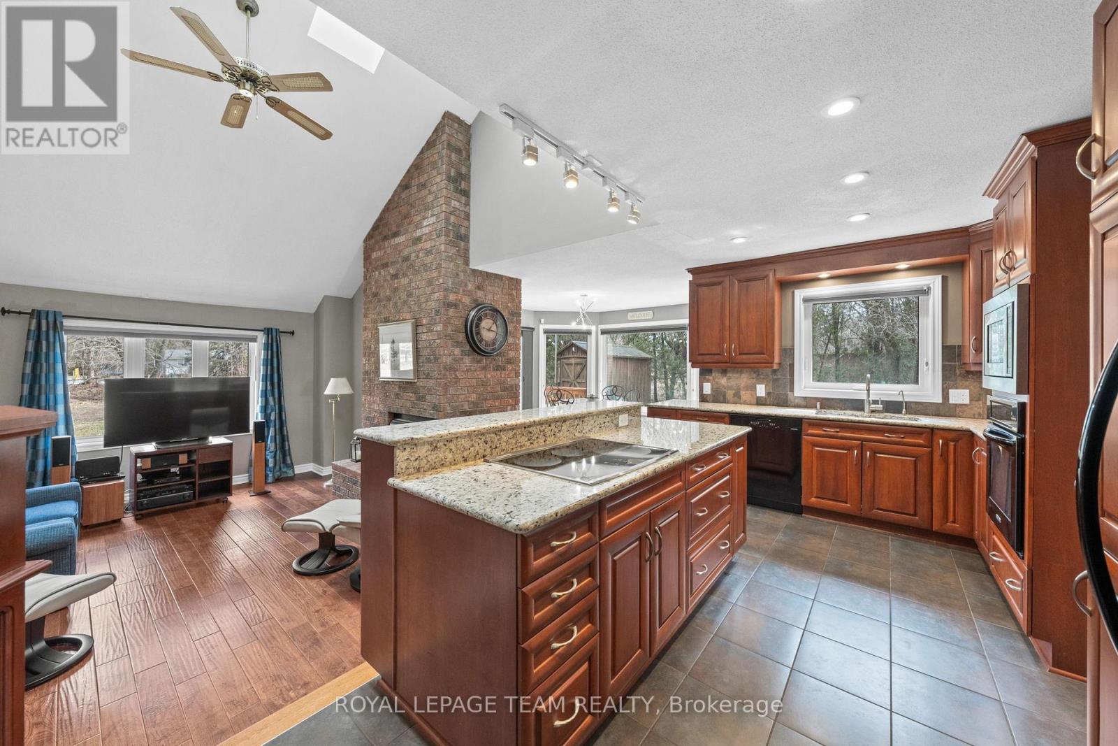 6584 Harvest Grove Drive