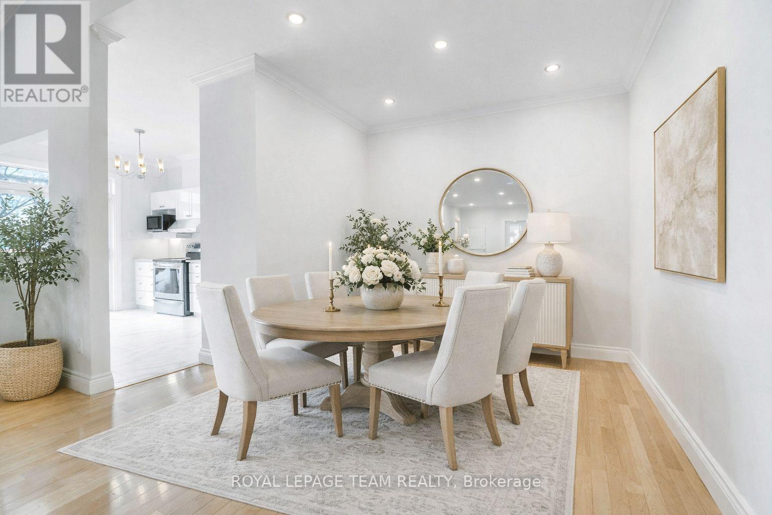 114 Bartlett Private