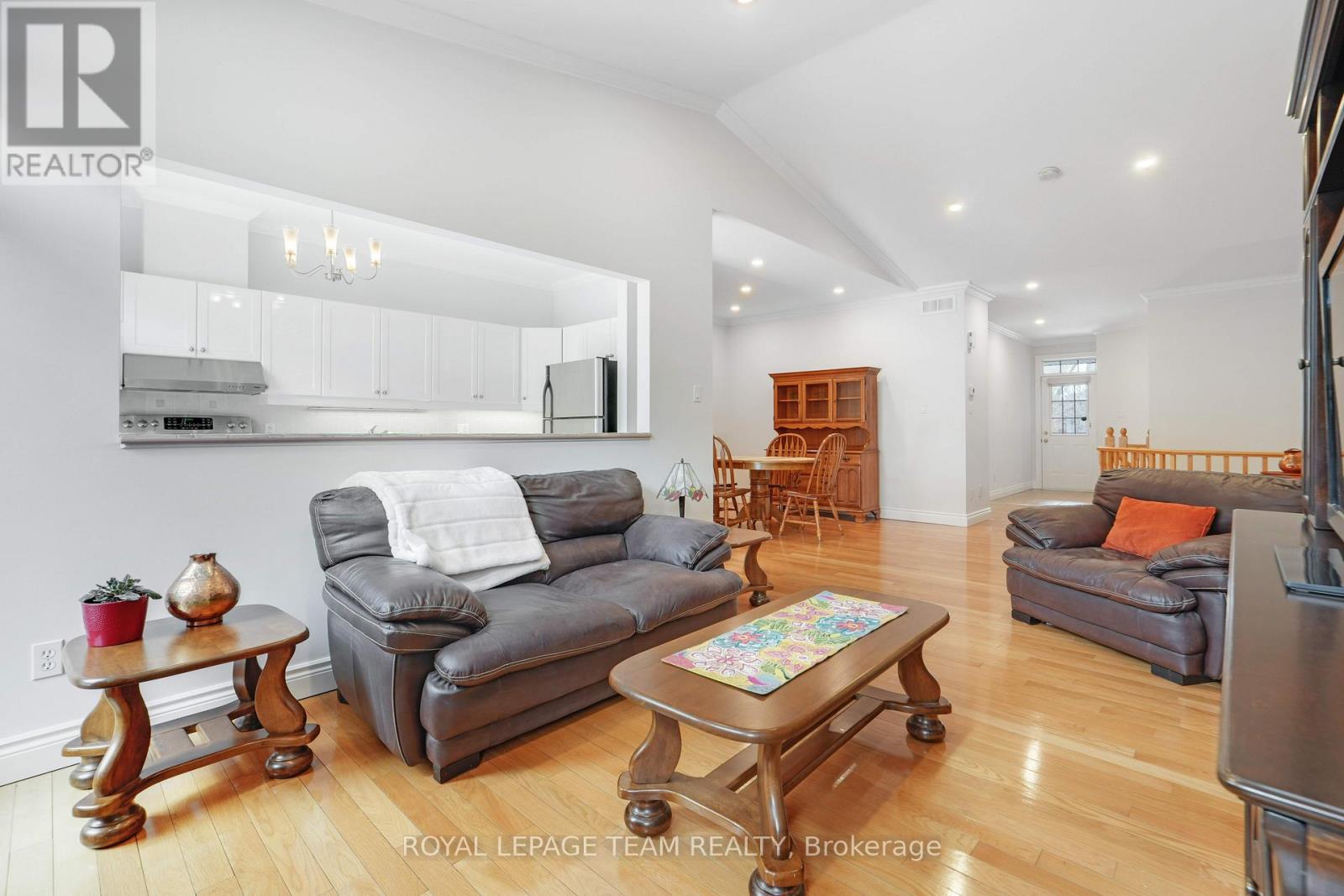 114 Bartlett Private