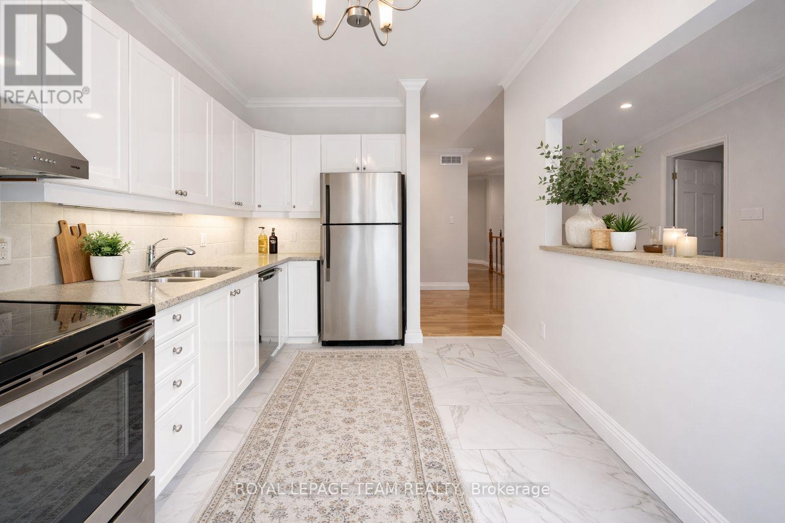 114 Bartlett Private