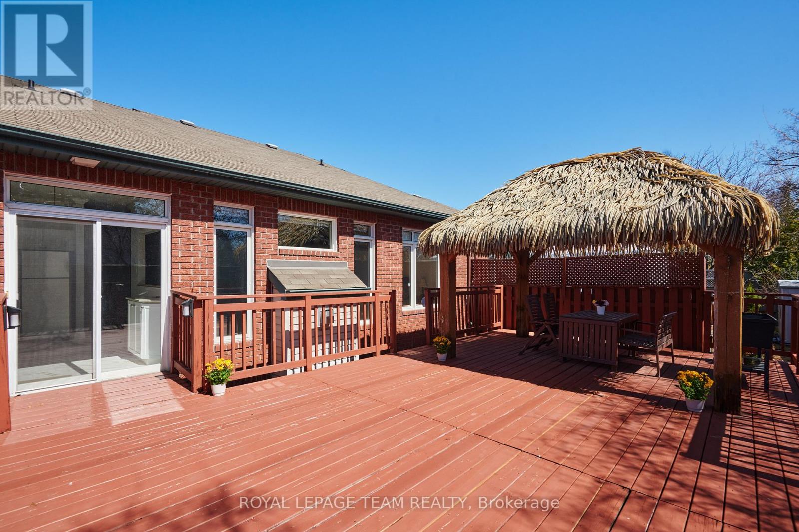 114 Bartlett Private