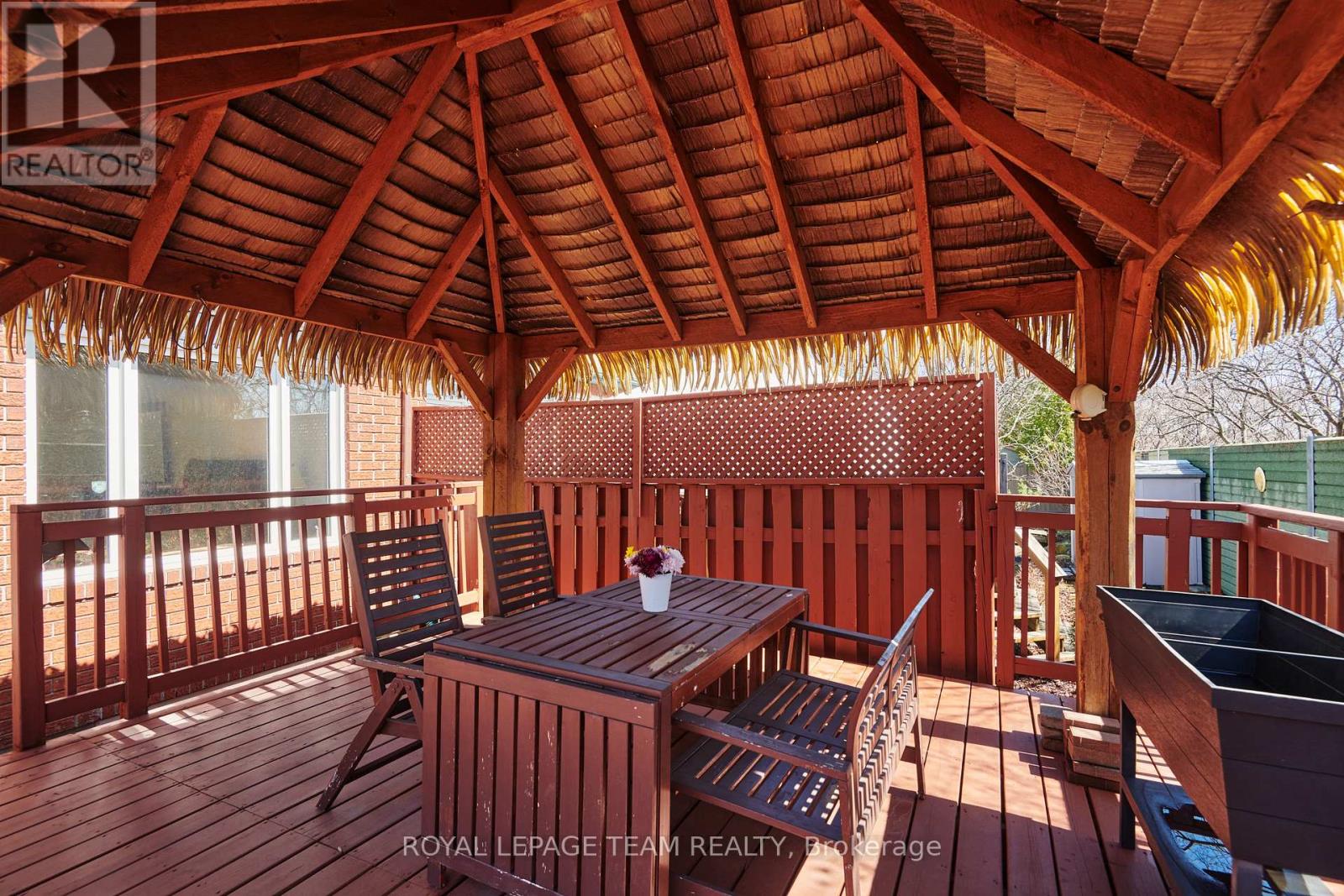 114 Bartlett Private