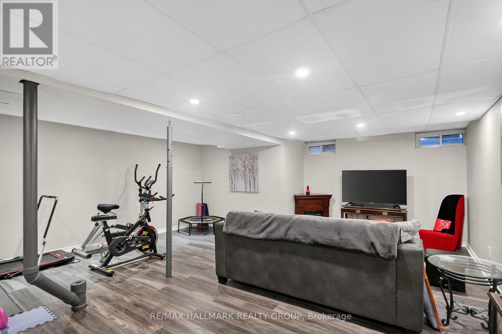 110 Hunter's Glen Crescent