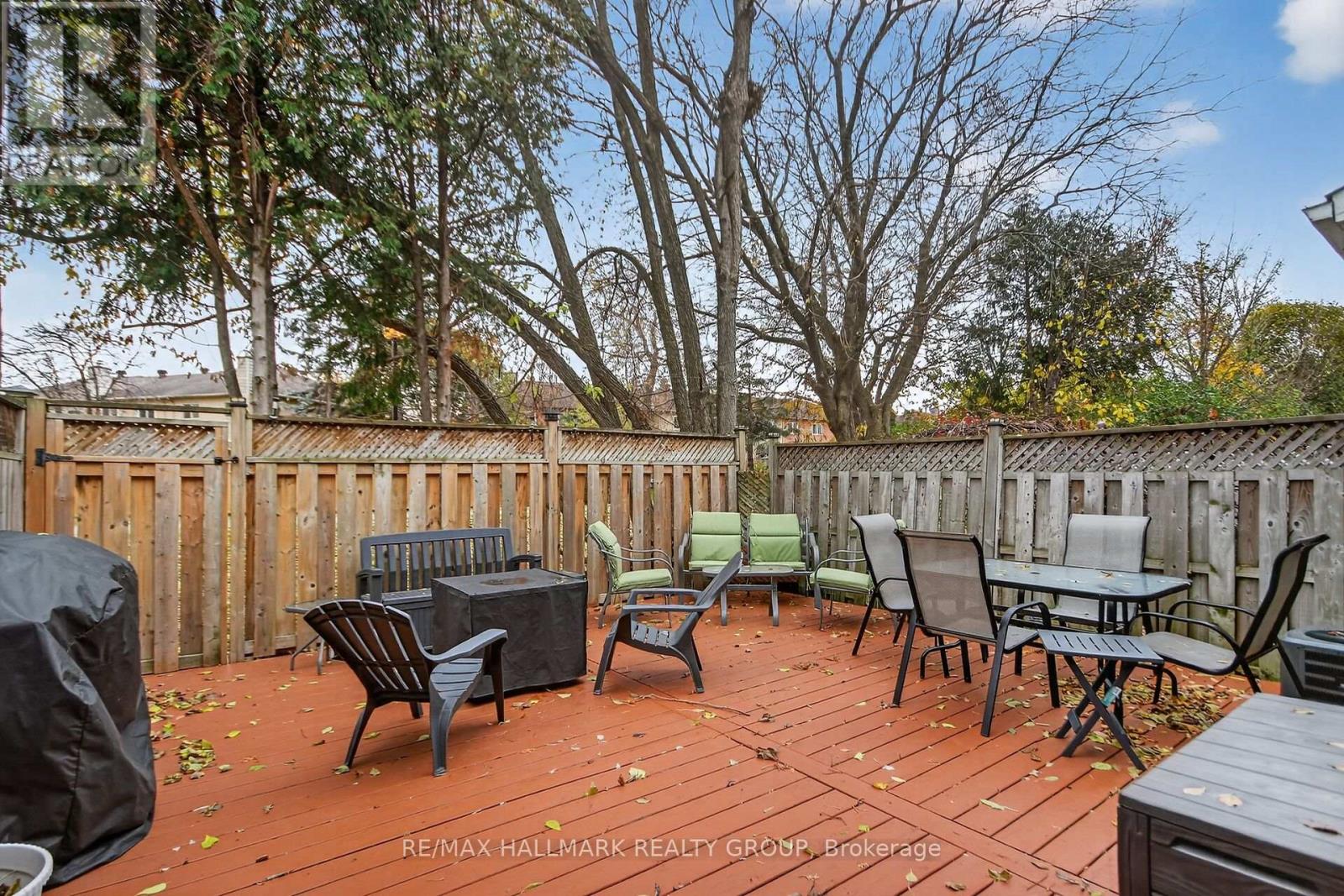 110 Hunter's Glen Crescent