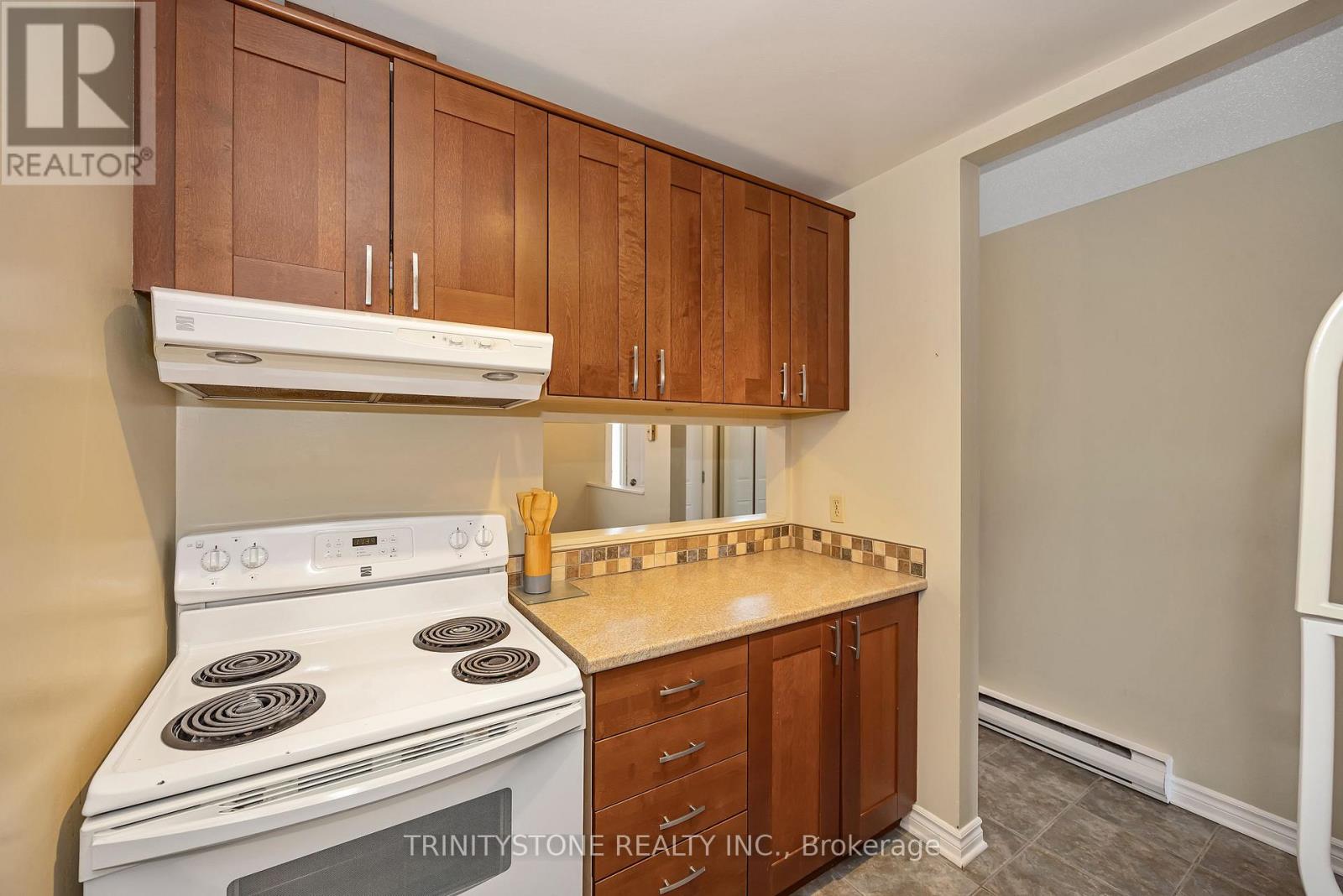 57 - 811 Connaught Avenue