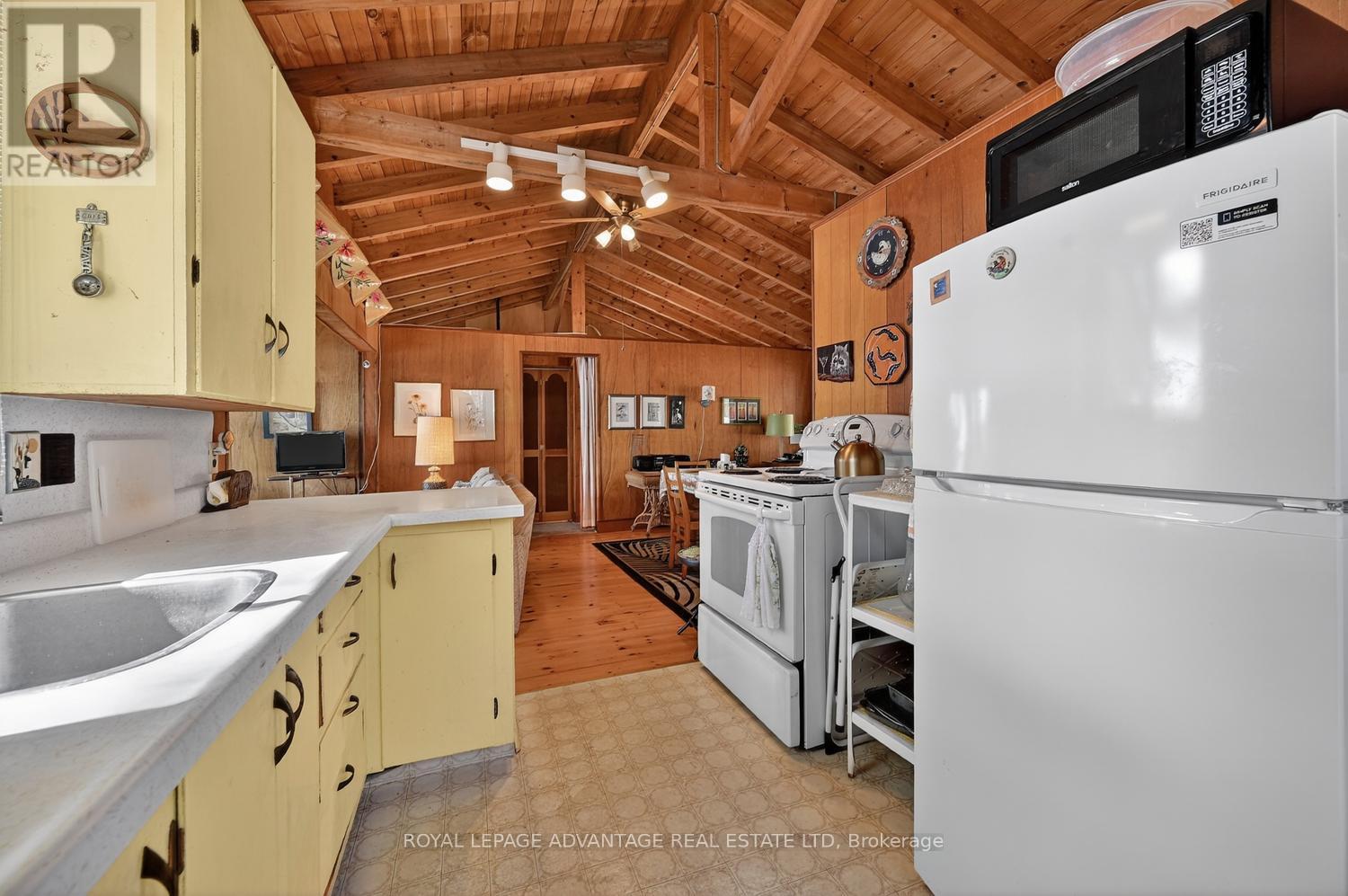 22 Beckwith Street South