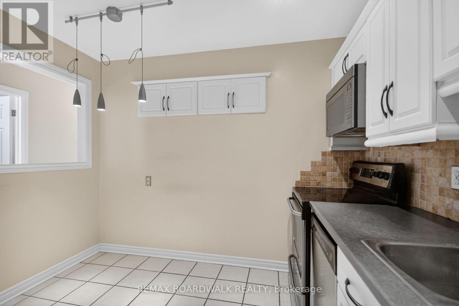 10 - 47 Sunridge Lane