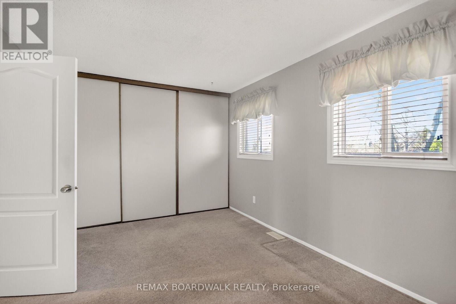 10 - 47 Sunridge Lane