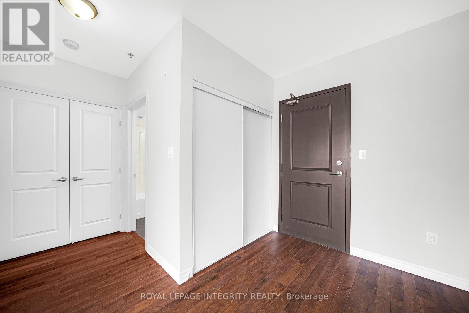 320 - 429 Kent Street