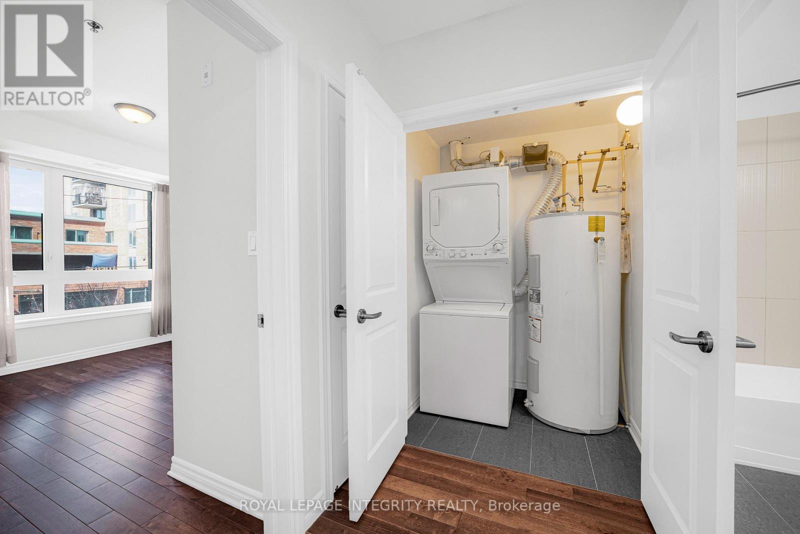 320 - 429 Kent Street