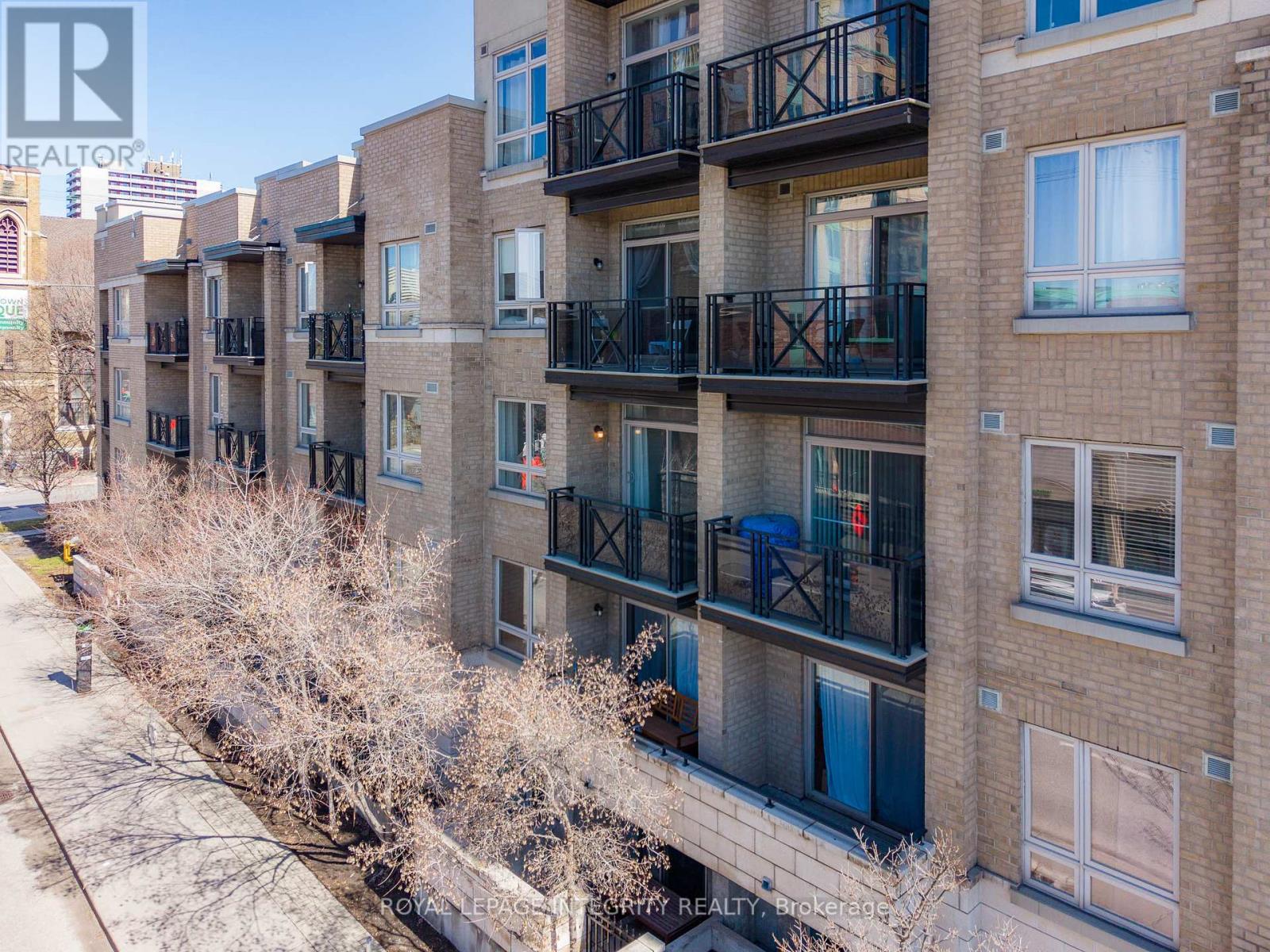 320 - 429 Kent Street