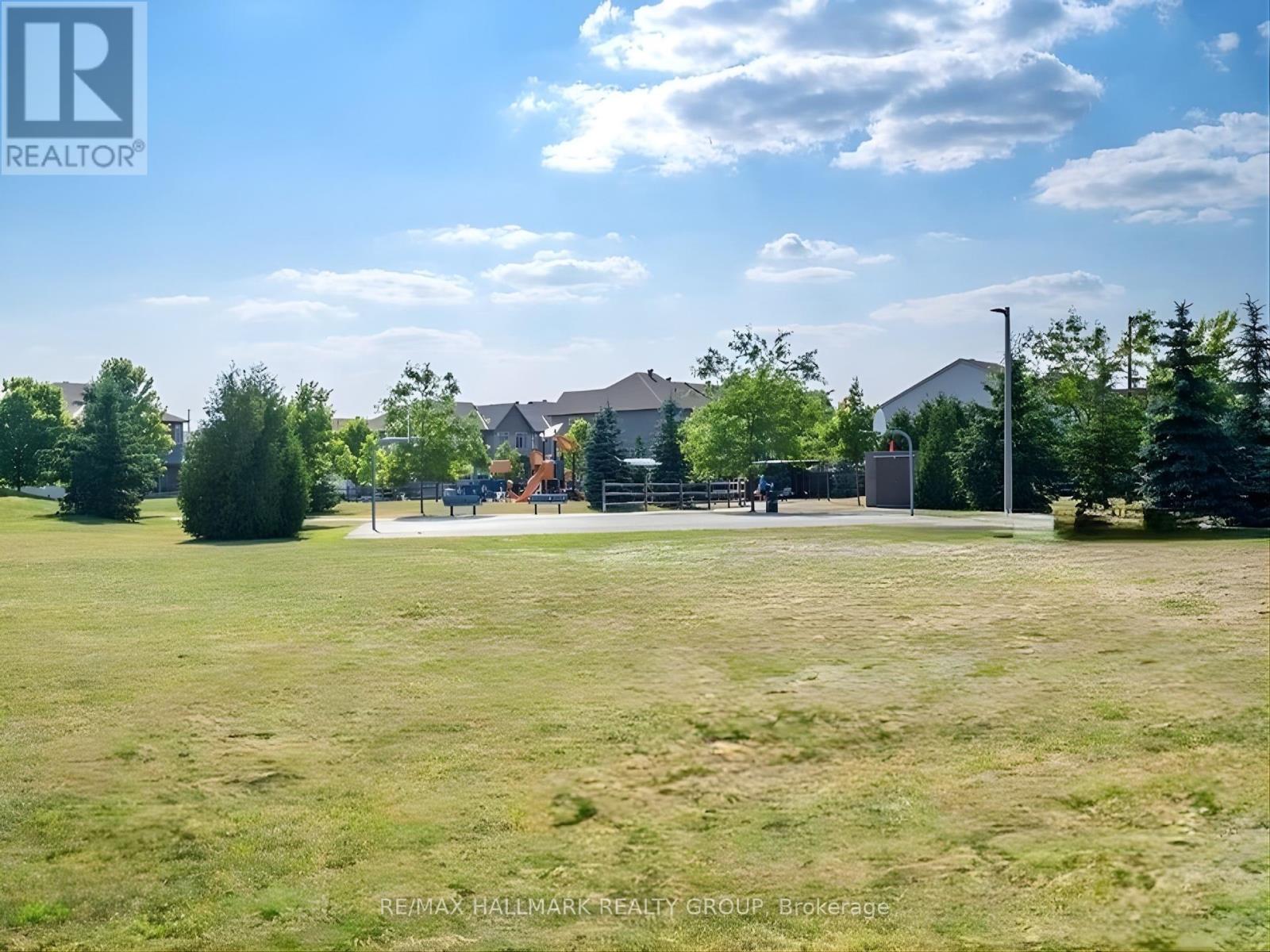 I - 300 Tulum Crescent