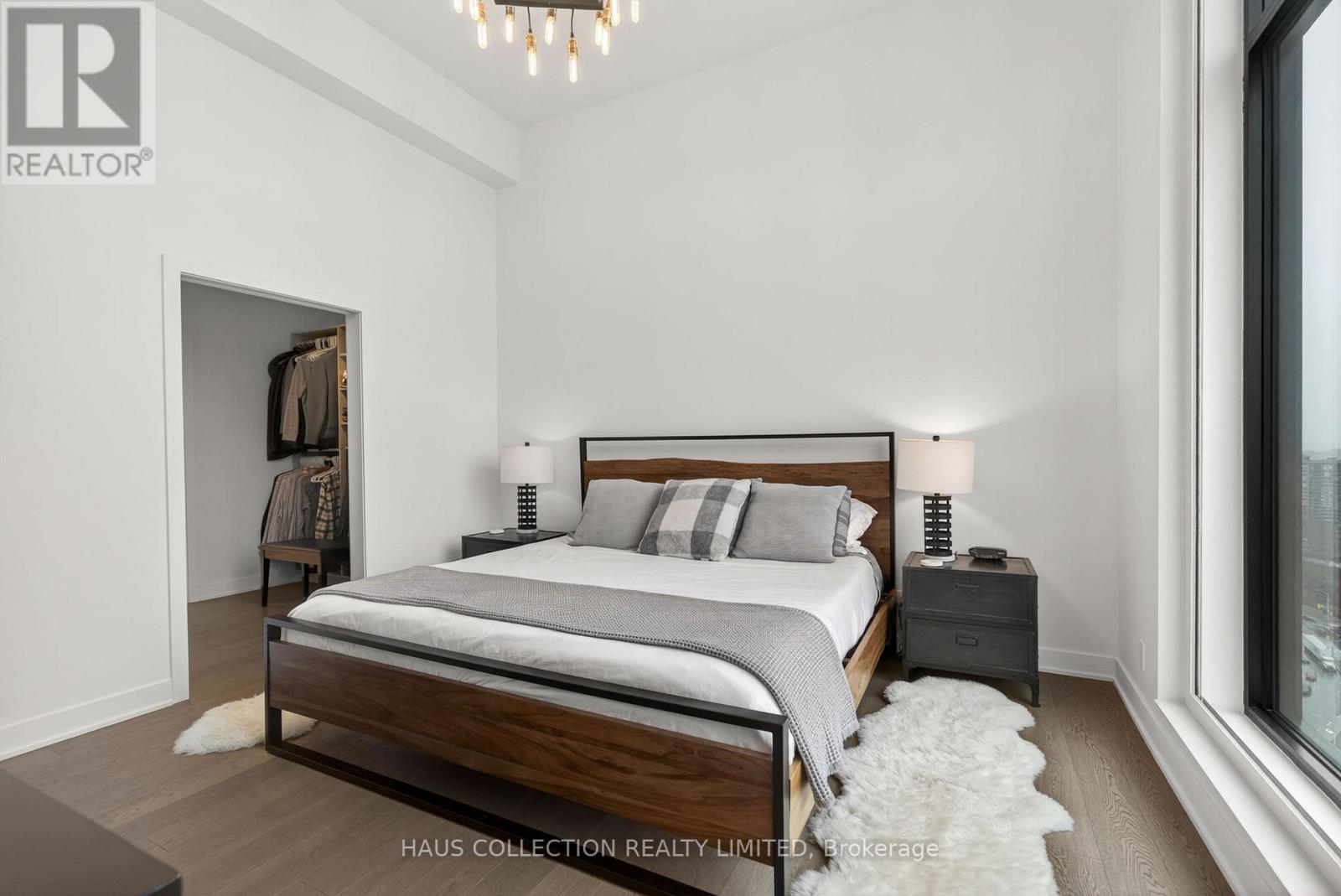 Ph2302 - 20 Daly Avenue