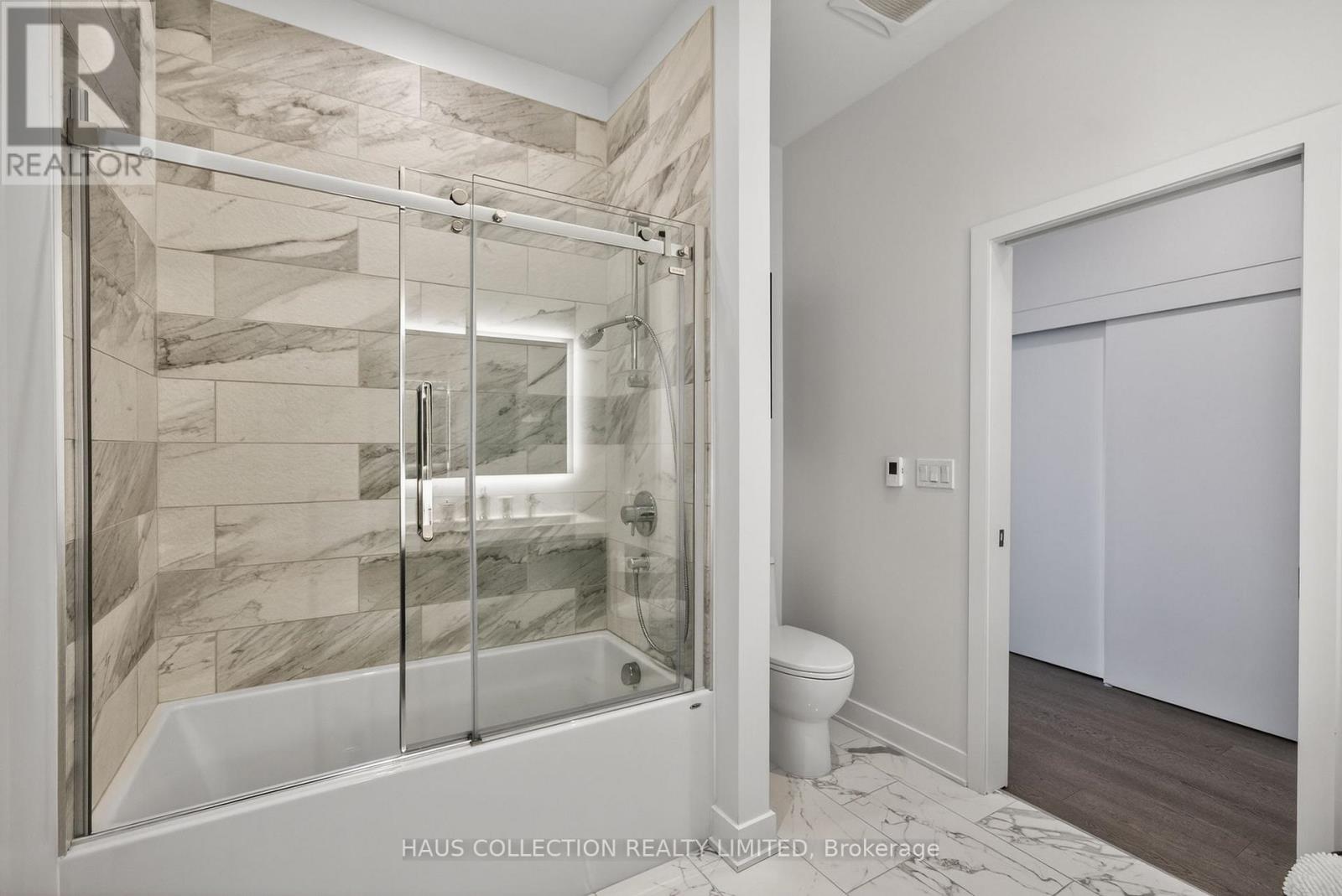 Ph2302 - 20 Daly Avenue