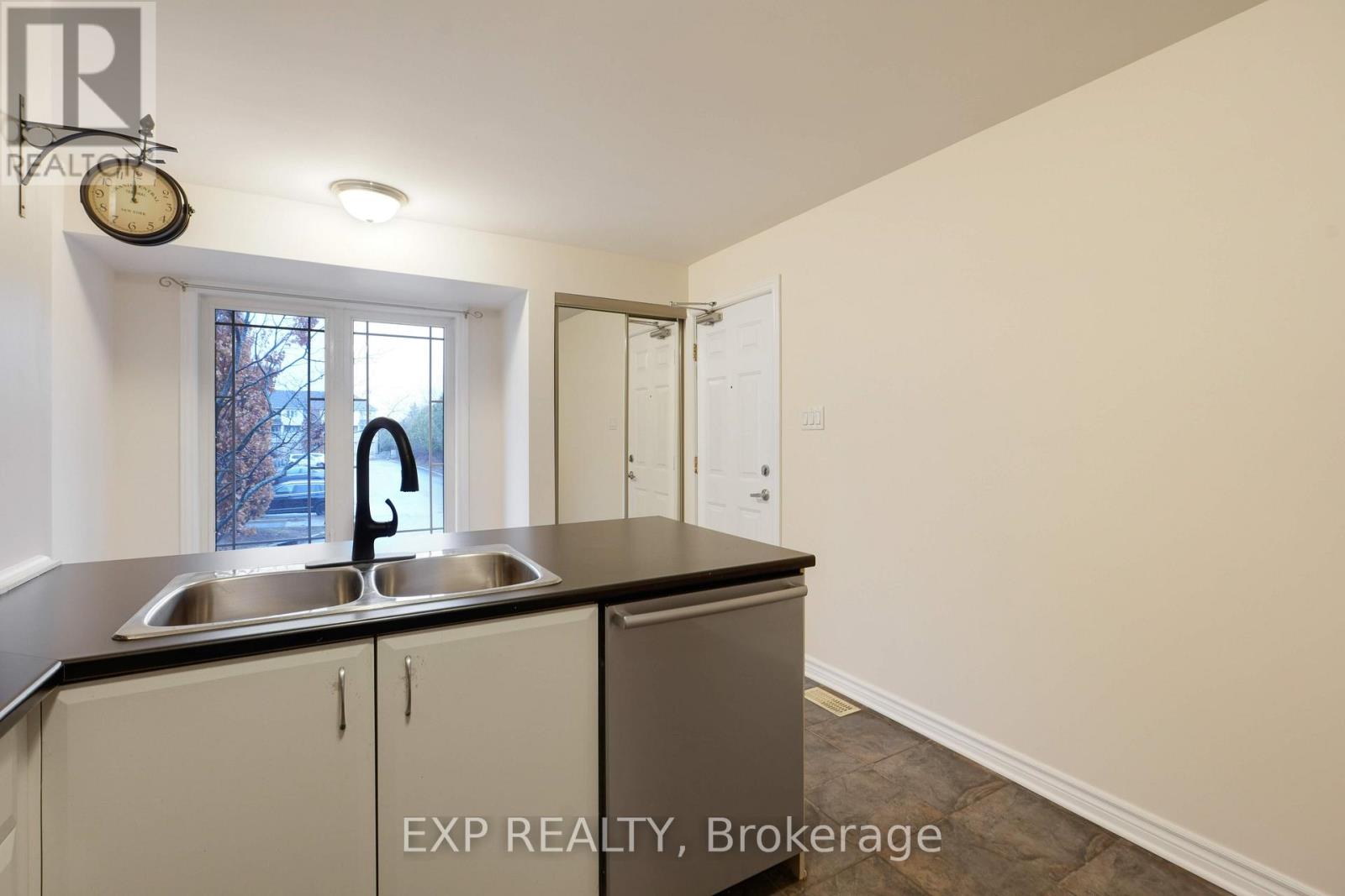 201 - 201 Paseo Private