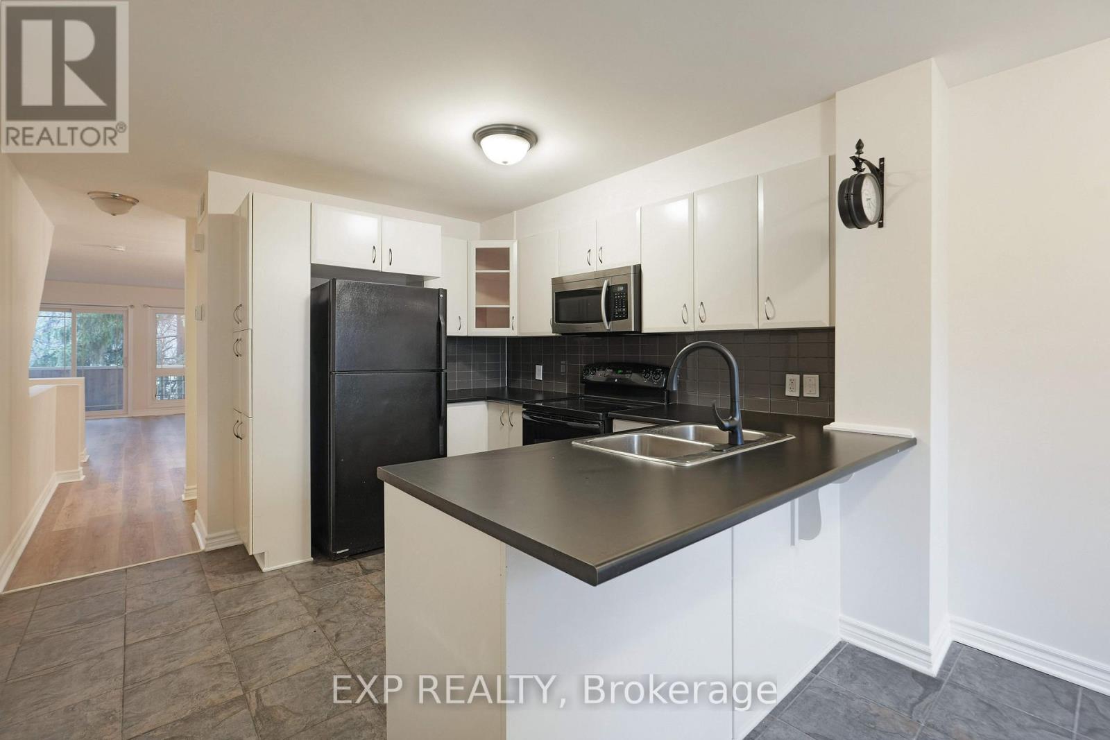 201 - 201 Paseo Private