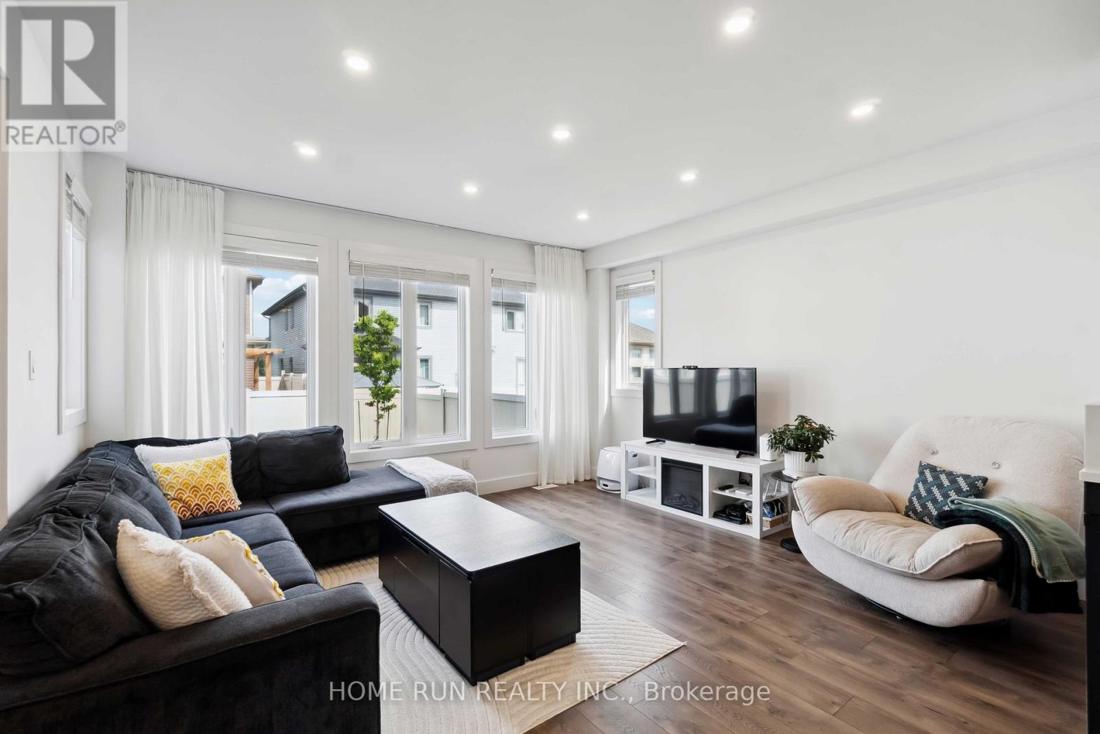 334 Haliburton Heights