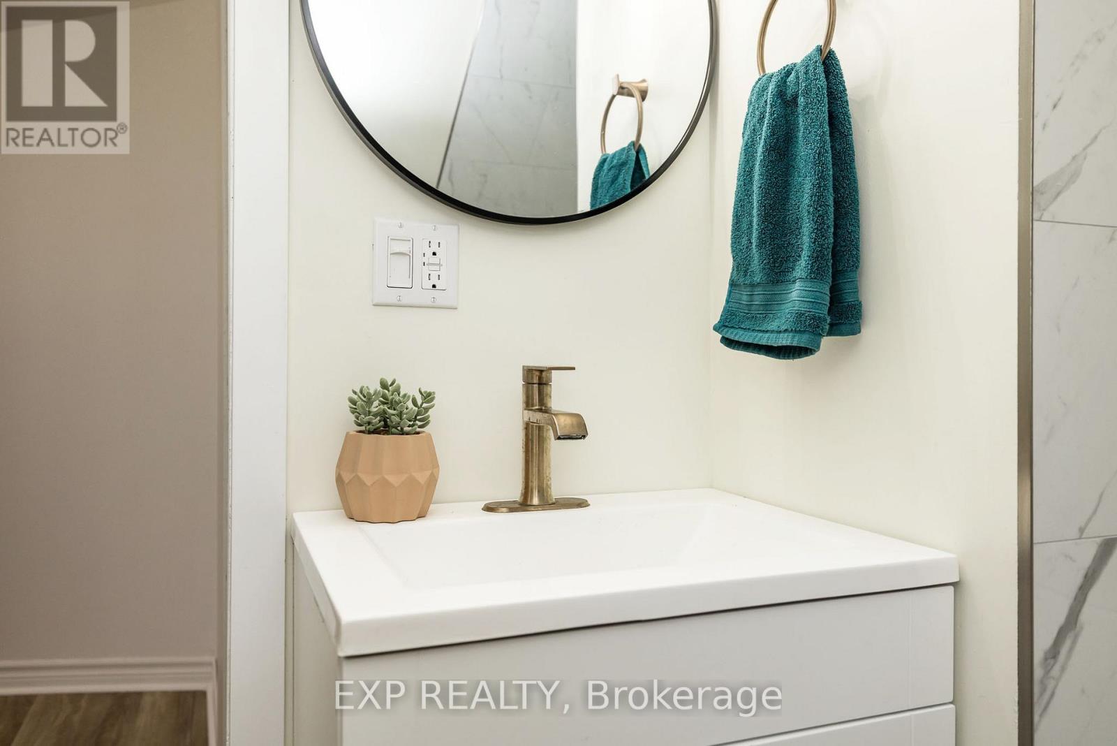 308 St George Street