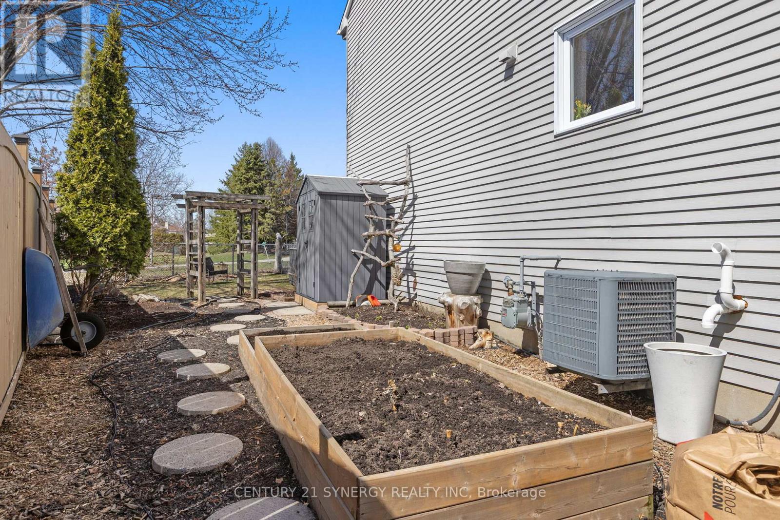 1491 Briarfield Crescent