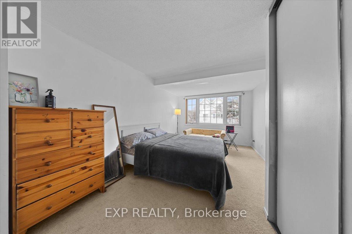 140 Castlegreen Private