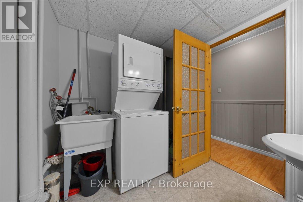 140 Castlegreen Private