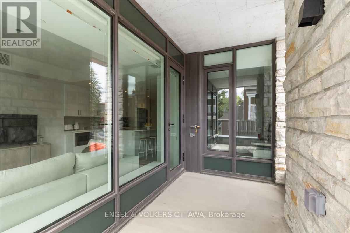 201 - 11 Galt Street