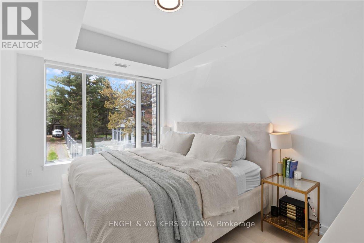 201 - 11 Galt Street