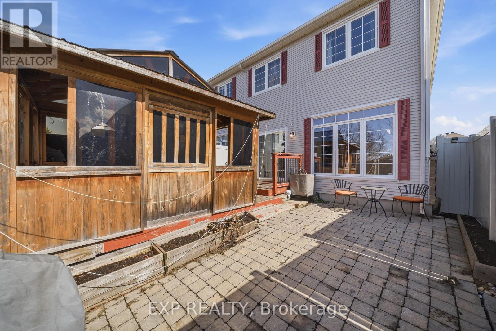 587 Pepperville Crescent