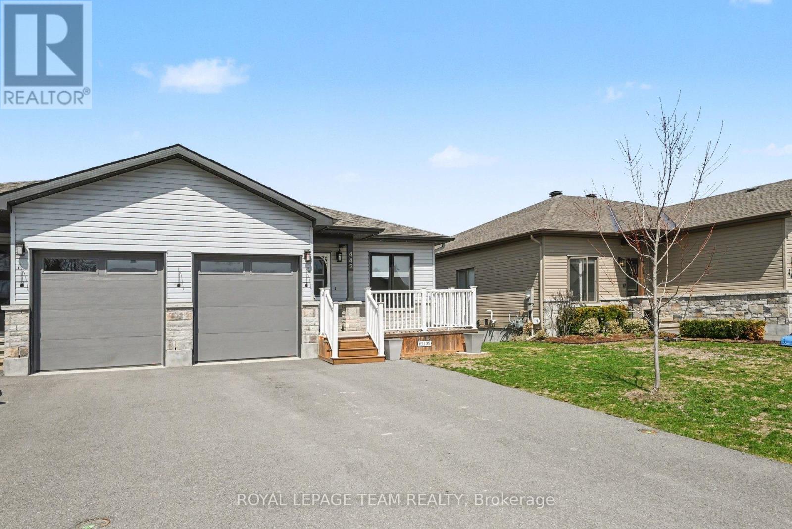 442 Arora Crescent