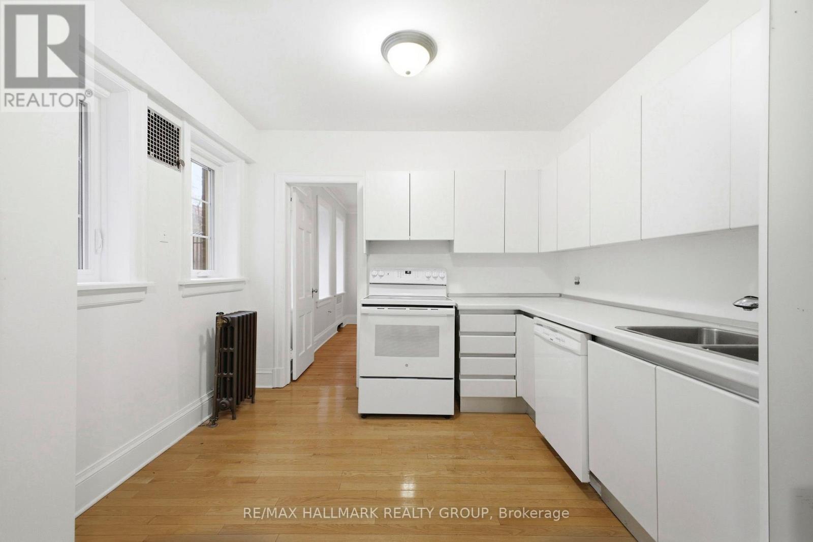 1c - 260 Metcalfe Street