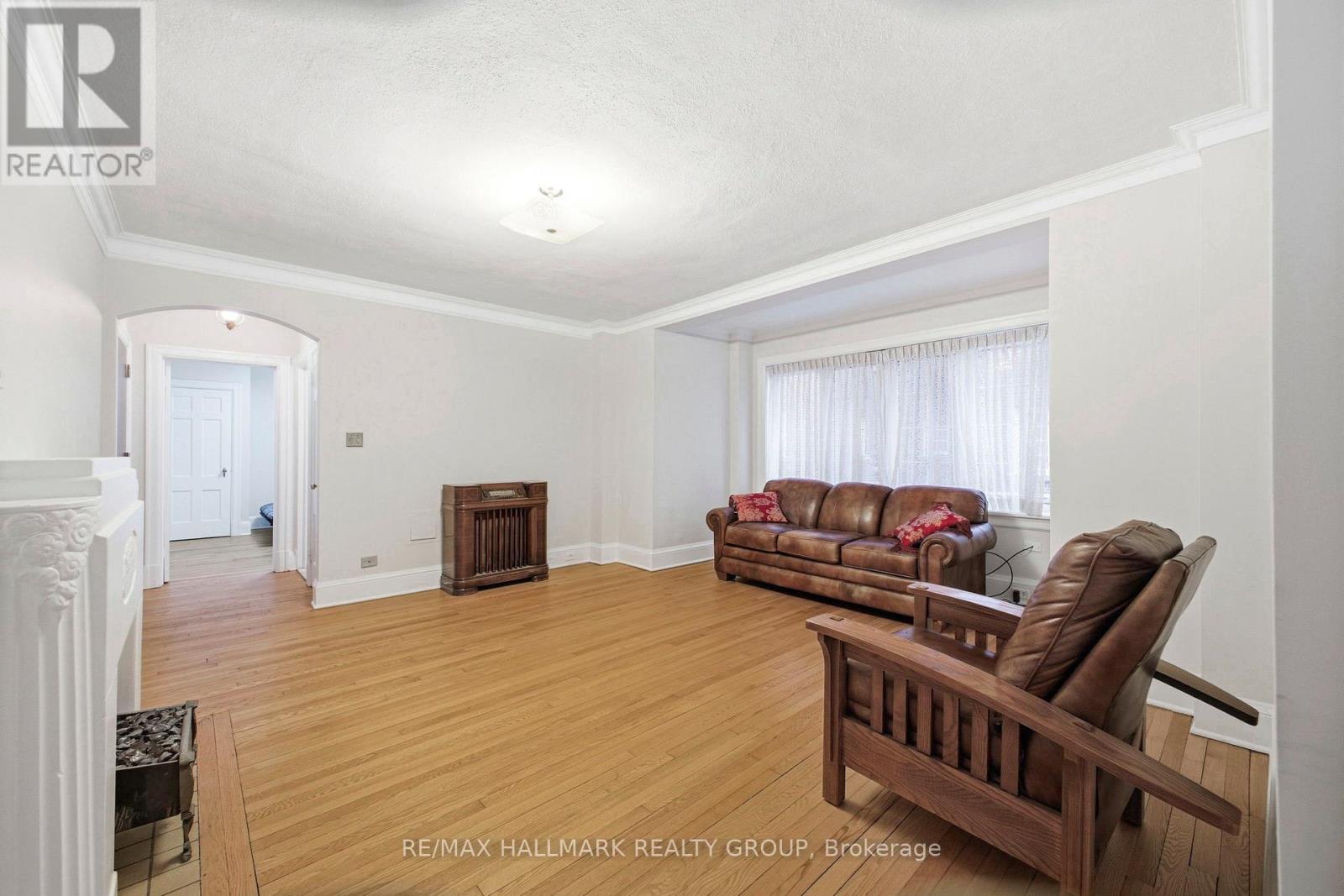 1c - 260 Metcalfe Street