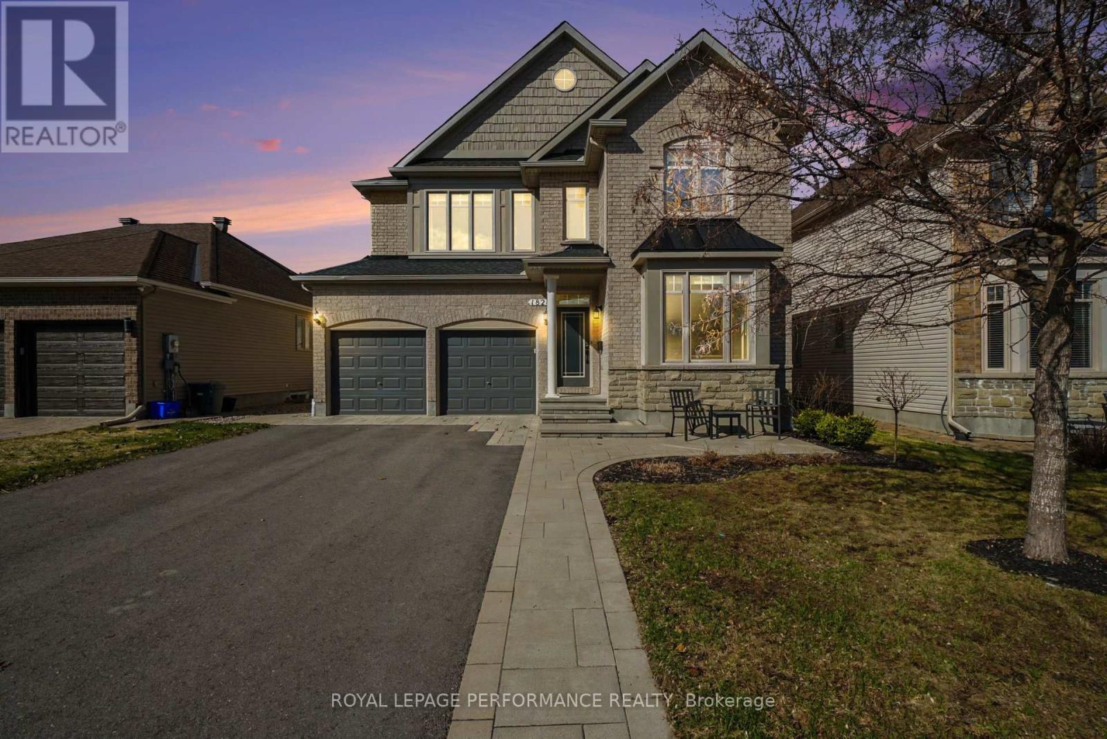 1828 Mickelberry Crescent